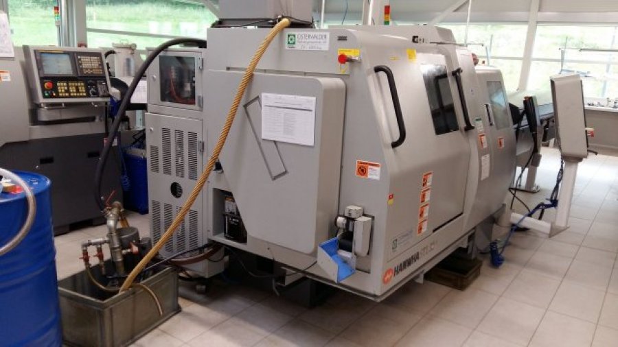 Makinate | Tour CNC a poupée mobile HANWHA STL 32H d'occasion (1)