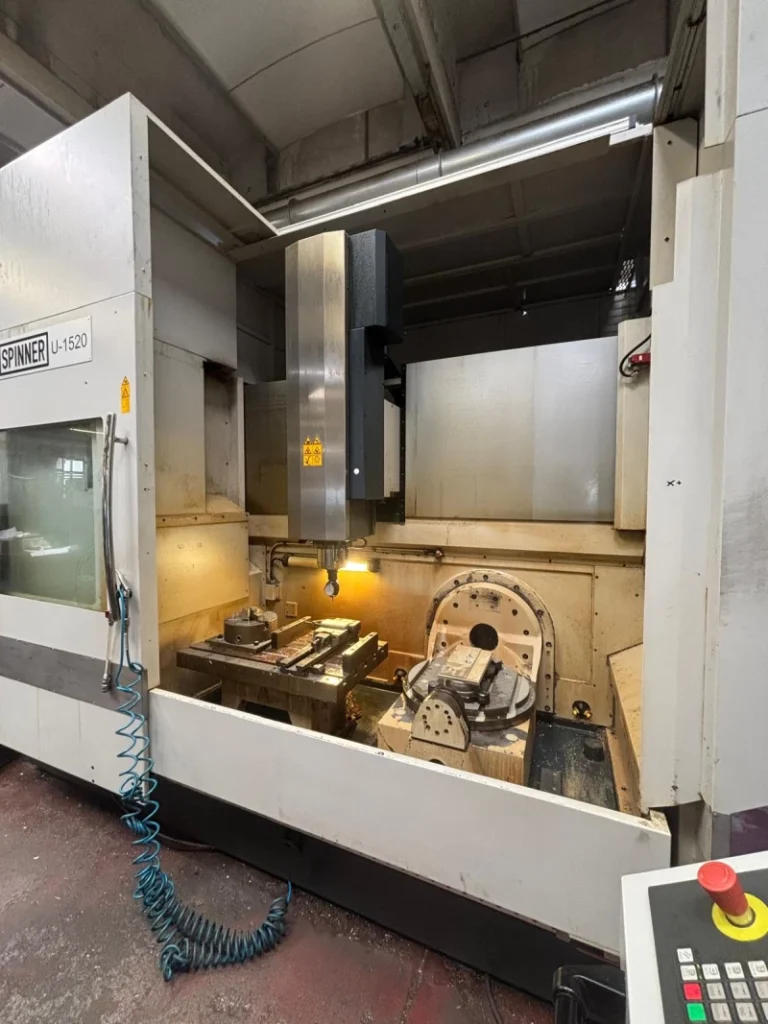 Centre d’usinage 5 axes SPINNER U1520 d’occasion 2018 avec contrôle Siemens Sinumerik